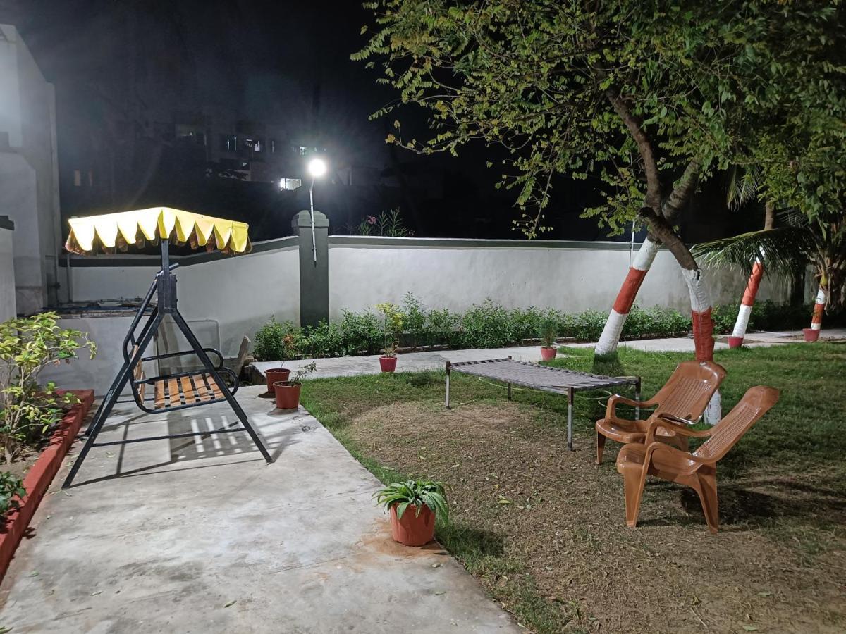 Chitrakut Bungalows Dwarka  Exterior photo